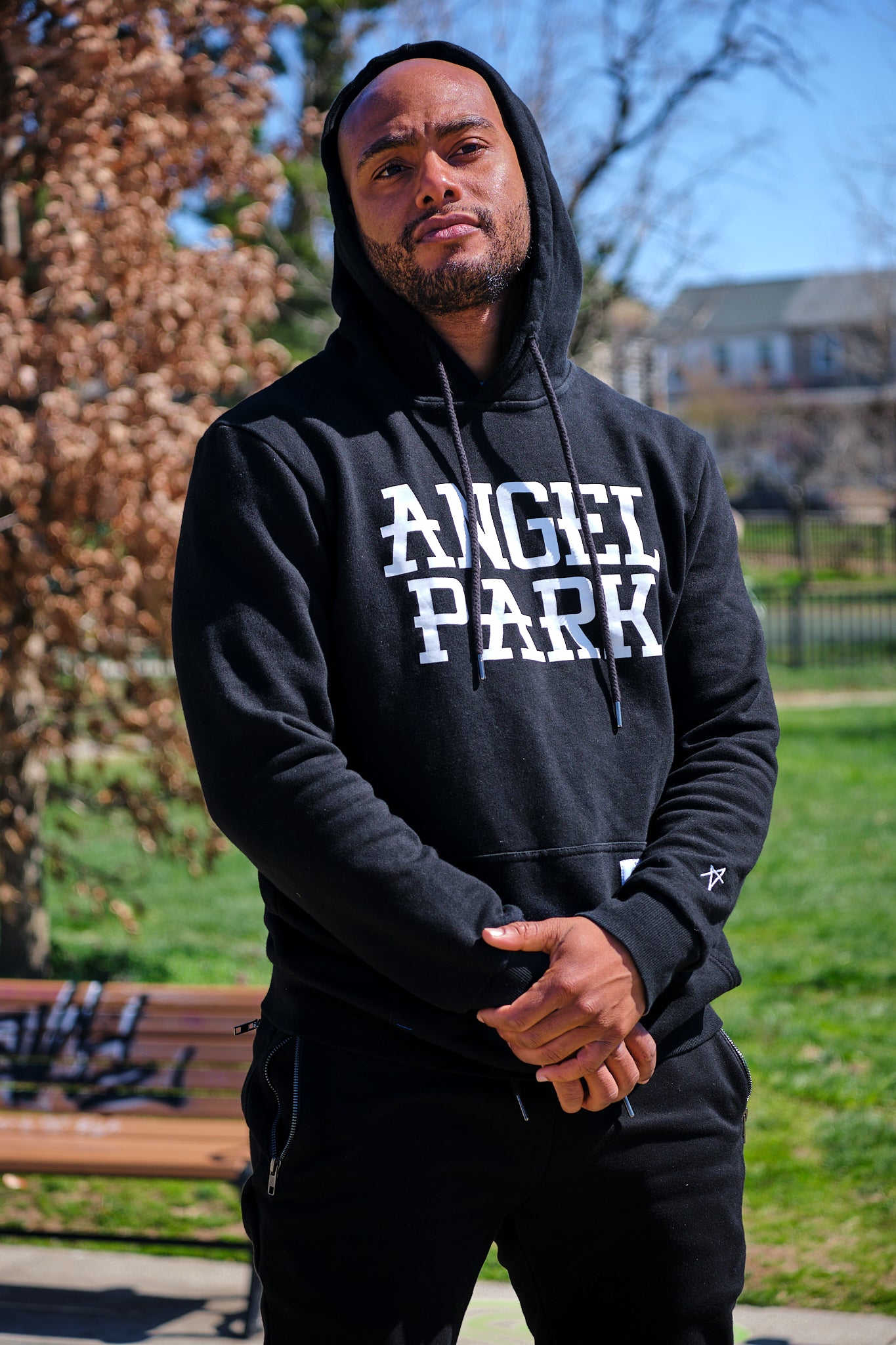 CLASSIC LOGO HOODIE
